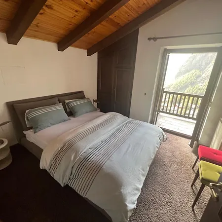 Ferienhaus-chalet Breuil-cervinia Chalet